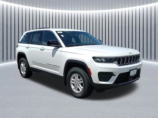 2025 Jeep Grand Cherokee GRAND CHEROKEE LAREDO 4X2