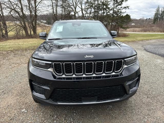 2025 Jeep Grand Cherokee GRAND CHEROKEE LAREDO X 4X4