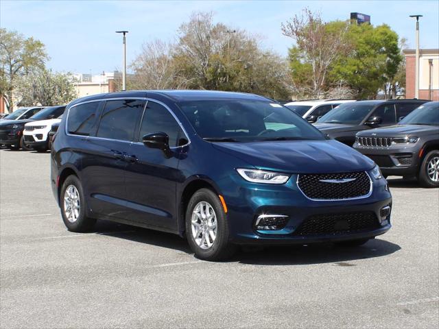 2025 Chrysler Pacifica PACIFICA SELECT