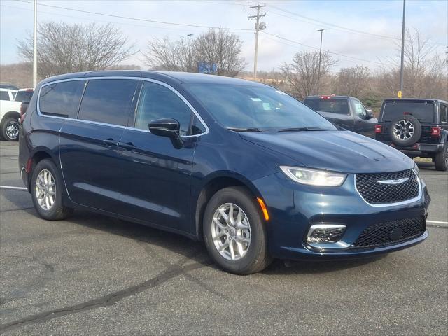 2025 Chrysler Pacifica PACIFICA SELECT