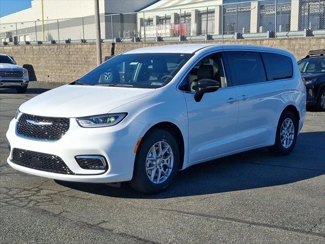 2025 Chrysler Pacifica PACIFICA SELECT