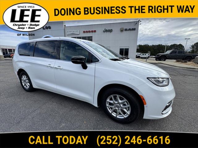 2025 Chrysler Pacifica PACIFICA SELECT