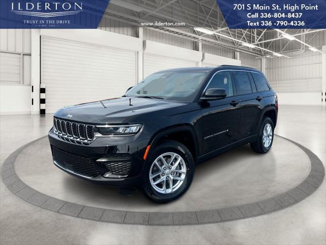 2025 Jeep Grand Cherokee GRAND CHEROKEE LAREDO X 4X4