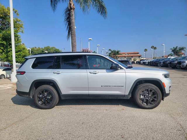 2025 Jeep Grand Cherokee GRAND CHEROKEE L ALTITUDE 4X4