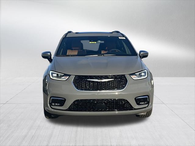 2025 Chrysler Pacifica PACIFICA PINNACLE