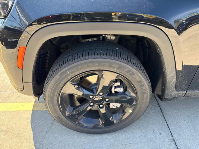 2025 Jeep Grand Cherokee GRAND CHEROKEE L ALTITUDE X 4X2