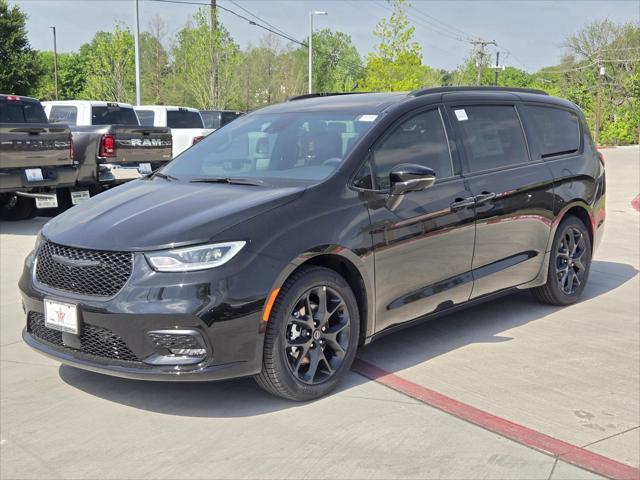 2025 Chrysler Pacifica PACIFICA LIMITED