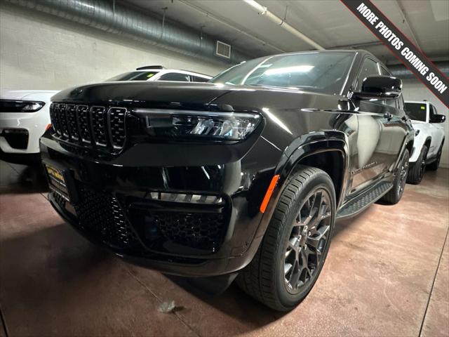 2025 Jeep Grand Cherokee GRAND CHEROKEE SUMMIT RESERVE 4X4
