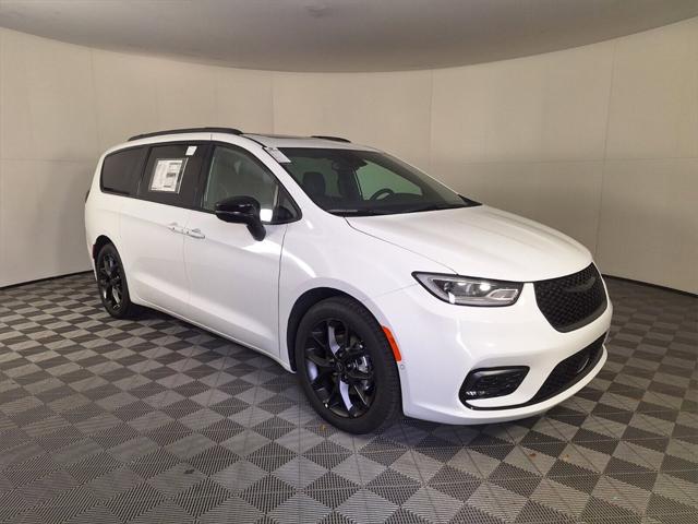 2025 Chrysler Pacifica PACIFICA LIMITED