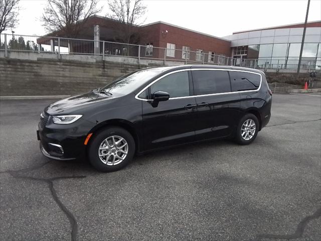 2025 Chrysler Pacifica PACIFICA SELECT