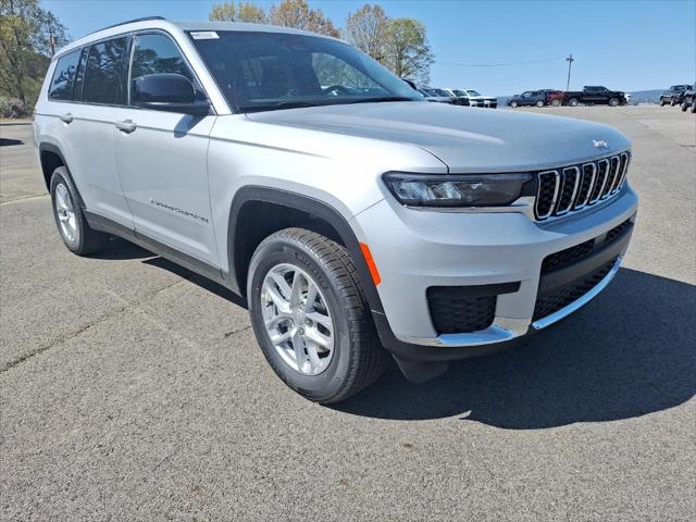 2025 Jeep Grand Cherokee GRAND CHEROKEE L LAREDO X 4X4