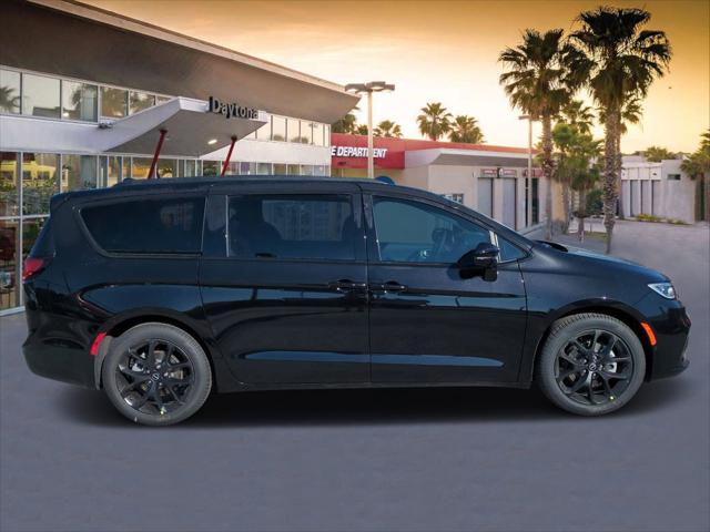 2025 Chrysler Pacifica PACIFICA LIMITED