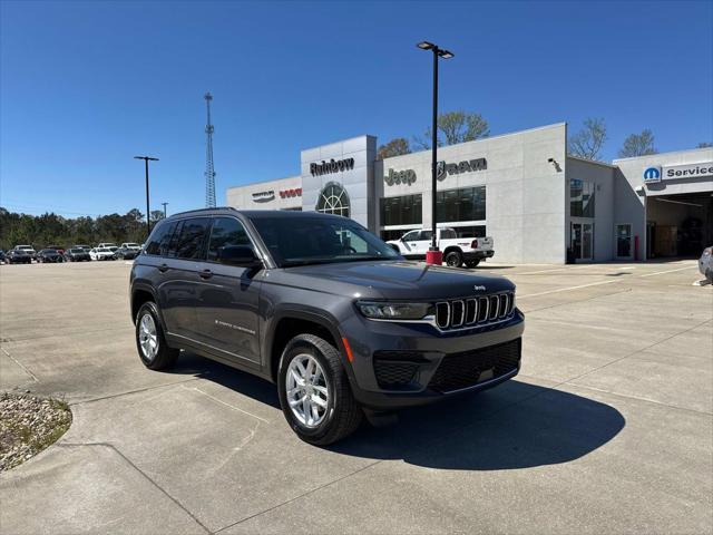 2025 Jeep Grand Cherokee GRAND CHEROKEE LAREDO X 4X2