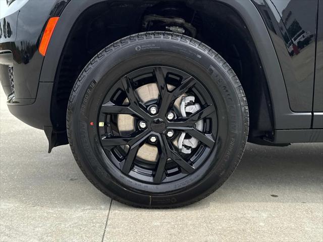 2025 Jeep Grand Cherokee GRAND CHEROKEE L ALTITUDE X 4X2