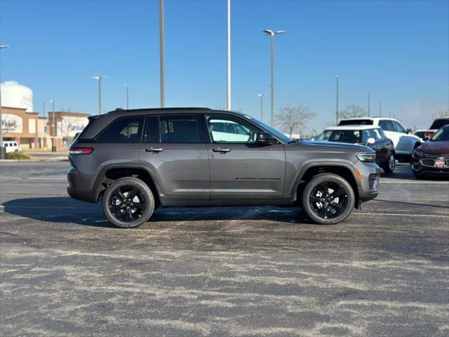 2025 Jeep Grand Cherokee GRAND CHEROKEE ALTITUDE 4X4