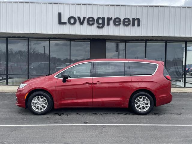 2025 Chrysler Pacifica PACIFICA SELECT