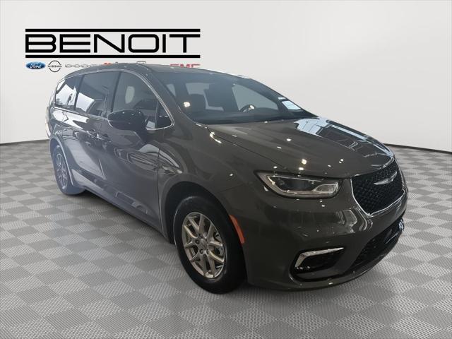 2025 Chrysler Pacifica PACIFICA SELECT
