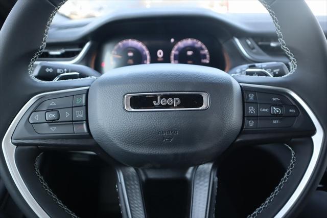 2025 Jeep Grand Cherokee GRAND CHEROKEE L LAREDO 4X2