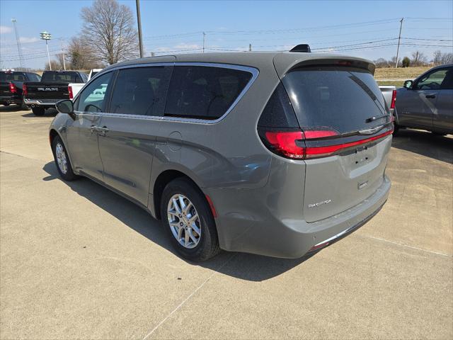 2025 Chrysler Pacifica PACIFICA SELECT