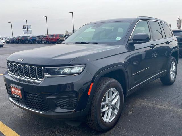 2025 Jeep Grand Cherokee GRAND CHEROKEE LAREDO X 4X4