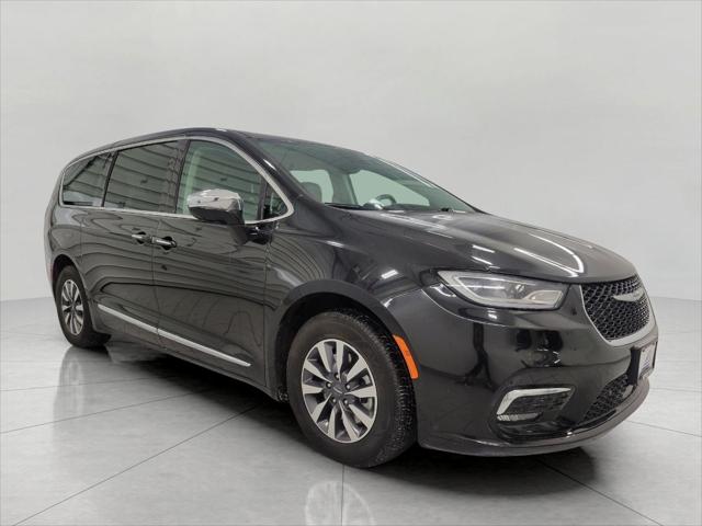 2022 Chrysler Pacifica Hybrid Limited