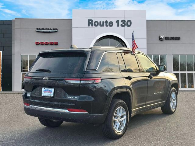 2023 Jeep Grand Cherokee Laredo 4x4