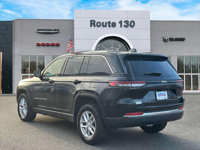 2023 Jeep Grand Cherokee Laredo 4x4