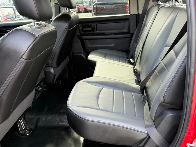 2022 RAM 1500 Classic Tradesman Crew Cab 4x4 57 Box