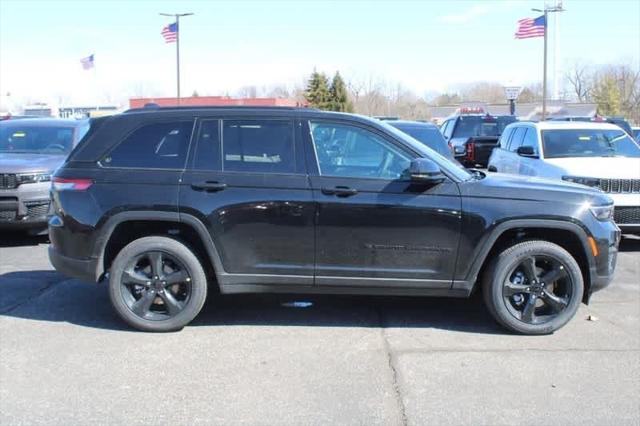 2025 Jeep Grand Cherokee GRAND CHEROKEE ALTITUDE X 4X4
