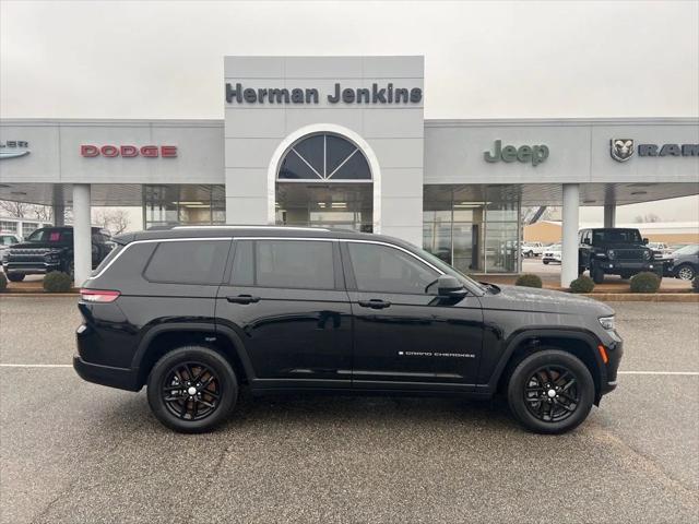 2023 Jeep Grand Cherokee L Laredo 4x4