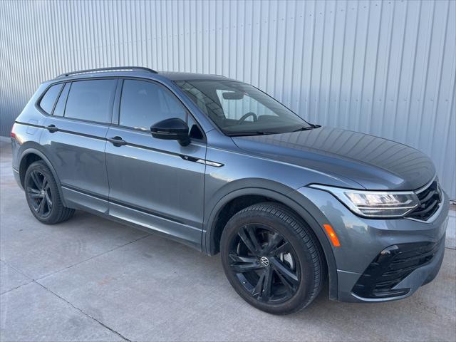 2024 Volkswagen Tiguan 2.0T SE R-Line Black