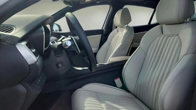 2025 Genesis G70 3.3T AWD Sport Advanced