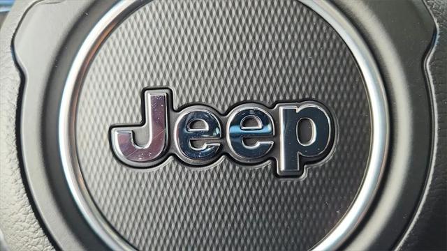 2025 Jeep Wrangler 4-Door Summit 4x4
