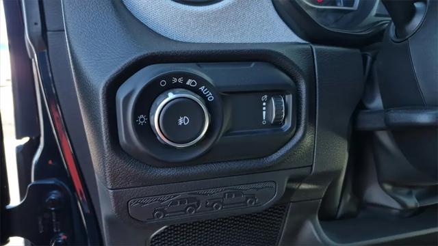 2025 Jeep Wrangler 4-Door Summit 4x4