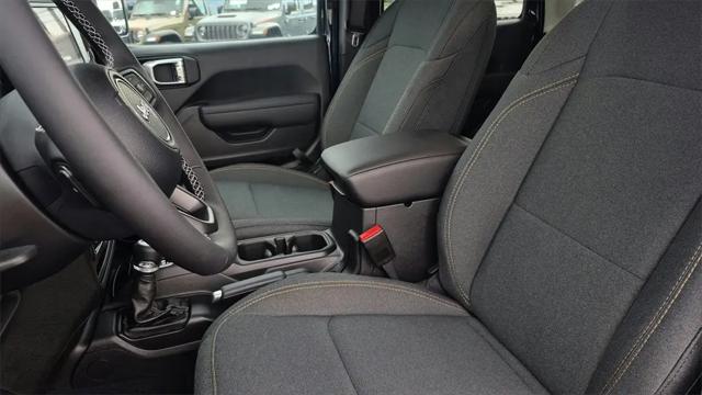 2025 Jeep Wrangler 4-Door Summit 4x4