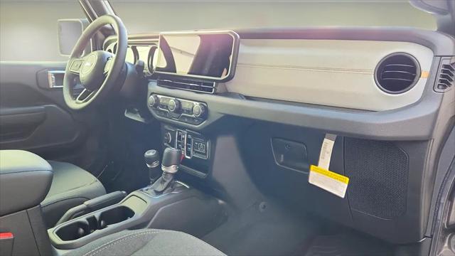 2025 Jeep Wrangler 4-Door Summit 4x4