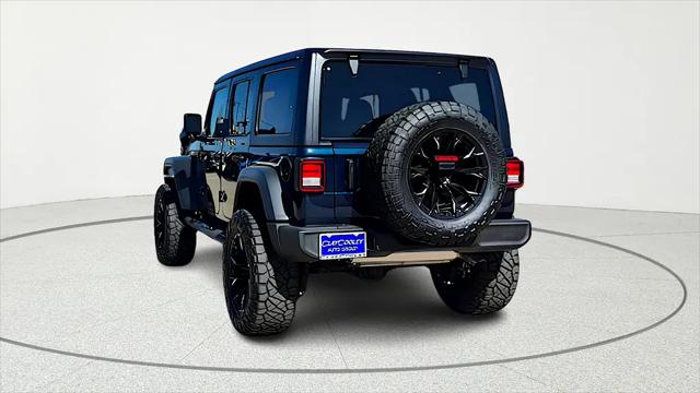2025 Jeep Wrangler 4-Door Summit 4x4