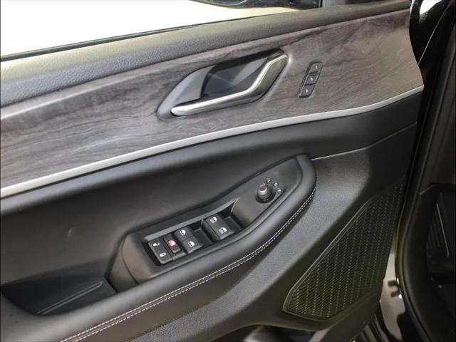 2025 Jeep Grand Cherokee Limited 4x2