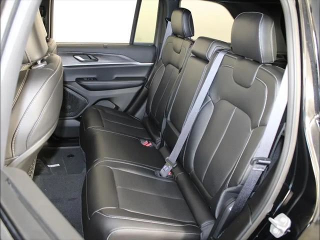 2025 Jeep Grand Cherokee Limited 4x2