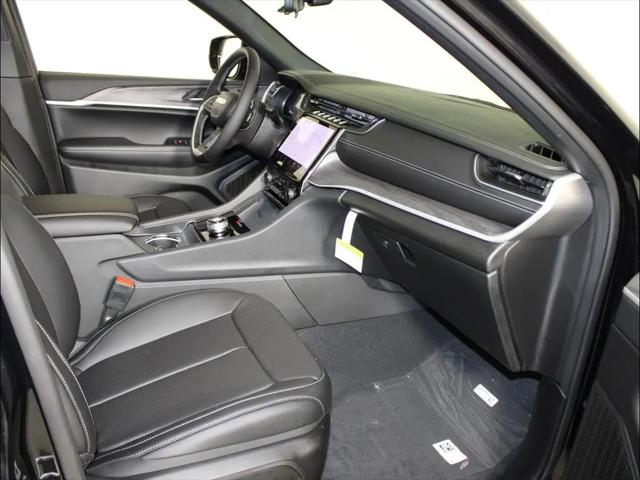 2025 Jeep Grand Cherokee Limited 4x2