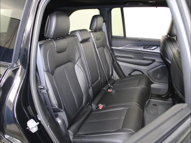 2025 Jeep Grand Cherokee Limited 4x2