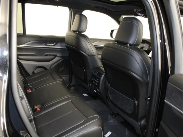 2025 Jeep Grand Cherokee Limited 4x2