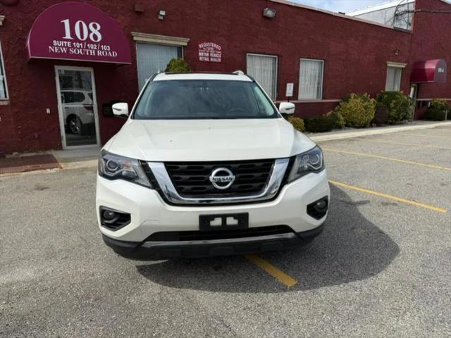 2018 Nissan Pathfinder SL