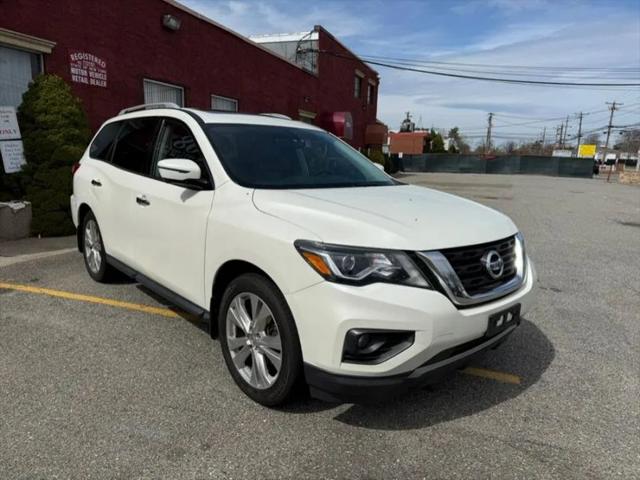 2018 Nissan Pathfinder SL