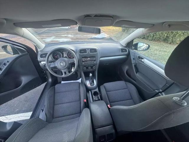 2013 Volkswagen Golf 2.5L 4-Door