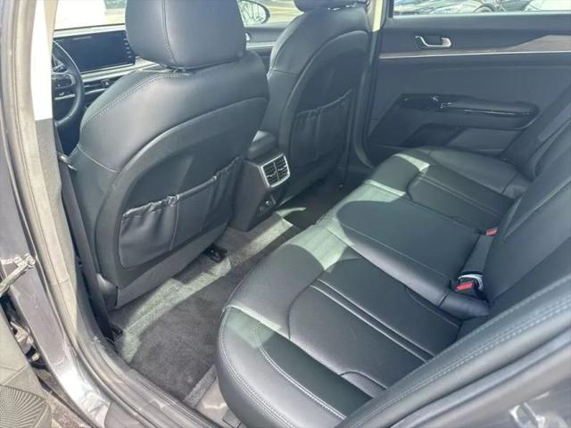 2023 Kia K5 EX
