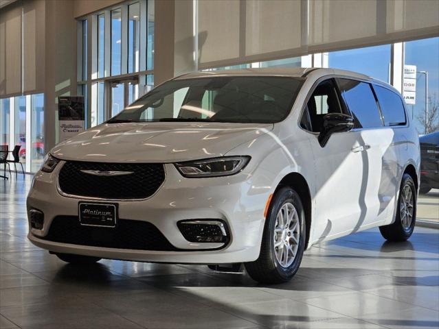 2025 Chrysler Pacifica PACIFICA SELECT