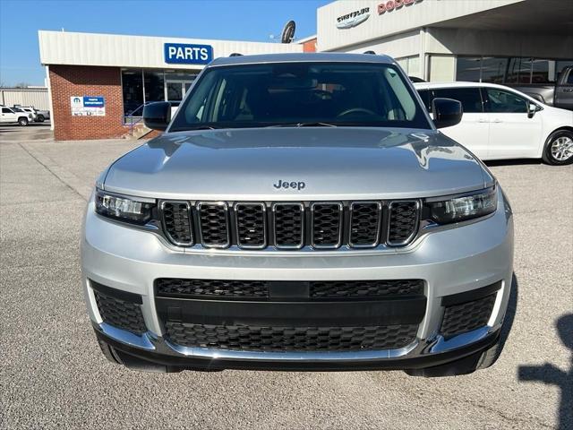 2023 Jeep Grand Cherokee L Laredo 4x2