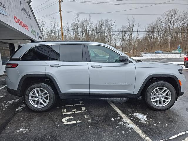 2025 Jeep Grand Cherokee Laredo X 4x4