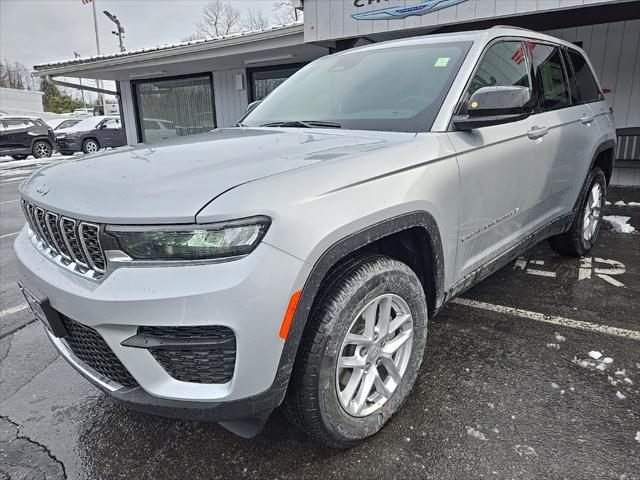 2025 Jeep Grand Cherokee Laredo X 4x4